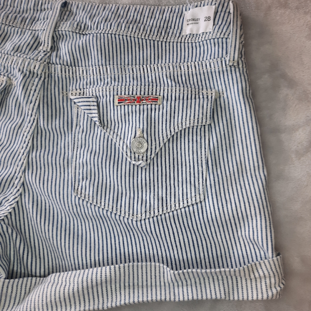 Hudson Striped Croxley Mid Thigh Shorts White & Blue Size 28 - Picture 4 of 8